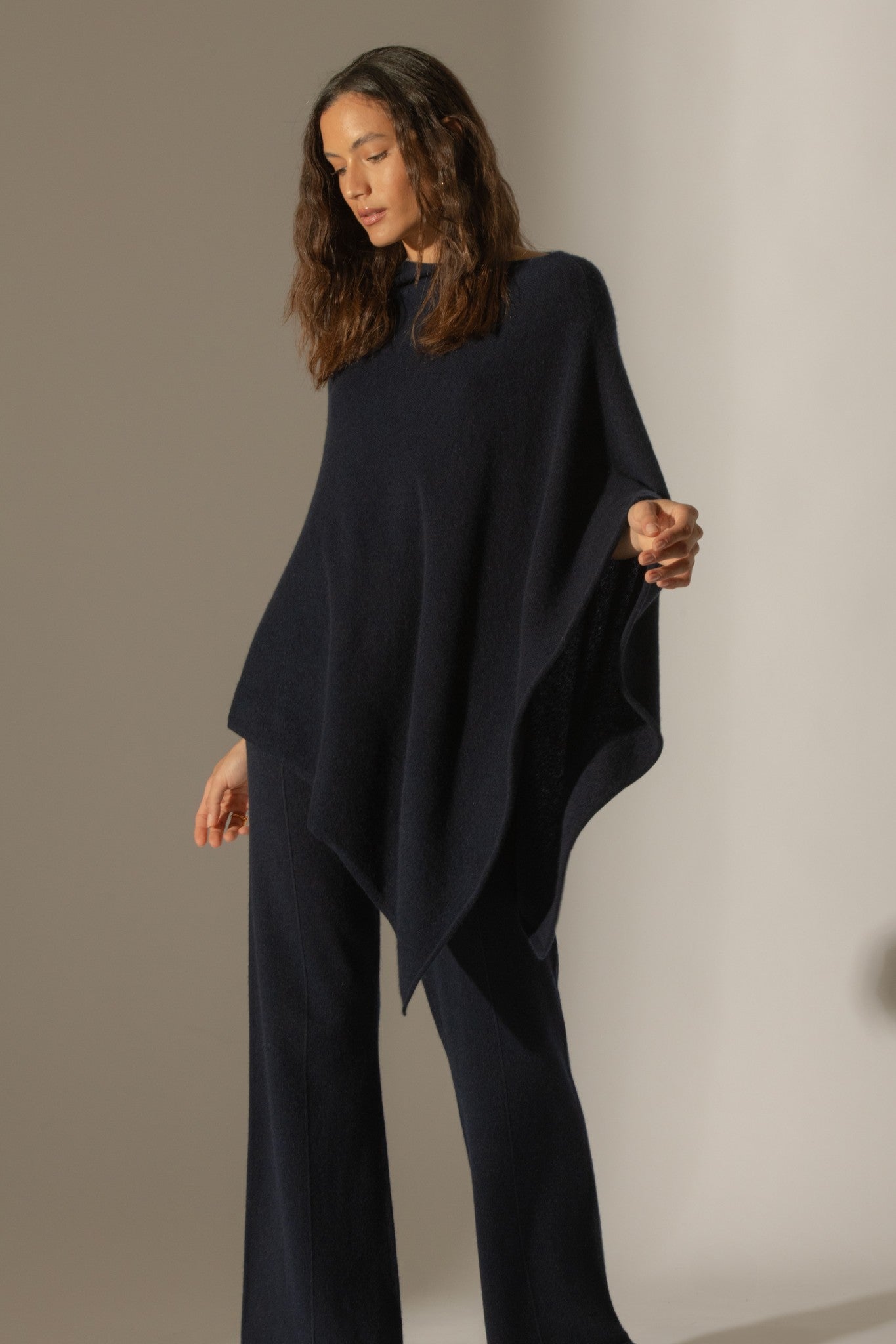 tamara poncho navy 100% cachemire