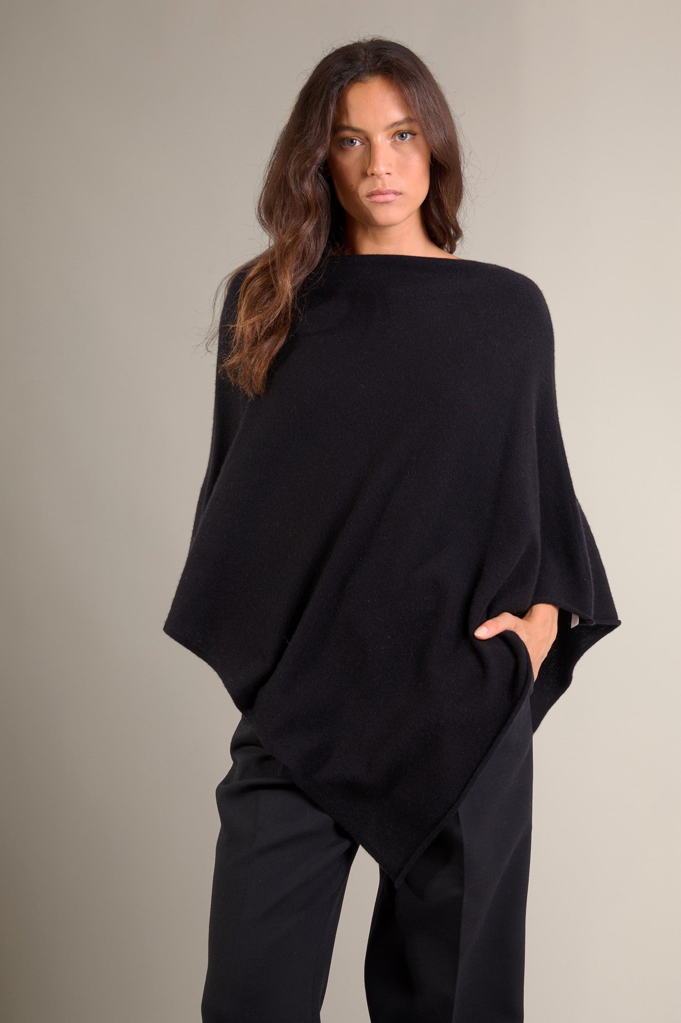 tamara poncho noir 100% cachemire