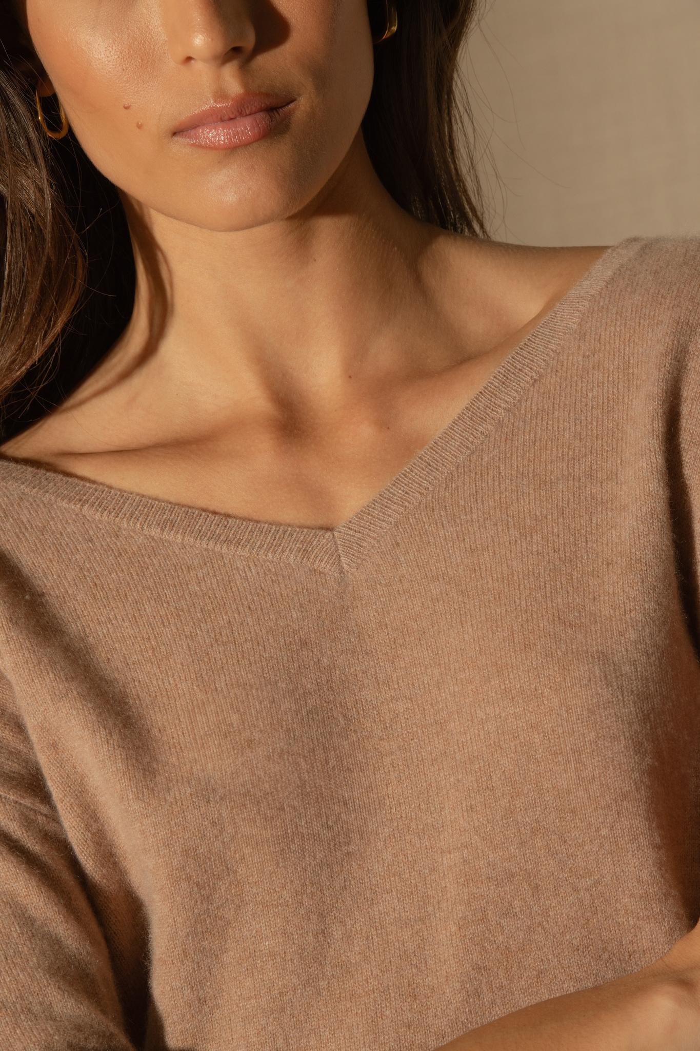 THAIS pull col v camel chiné 100% cachemire