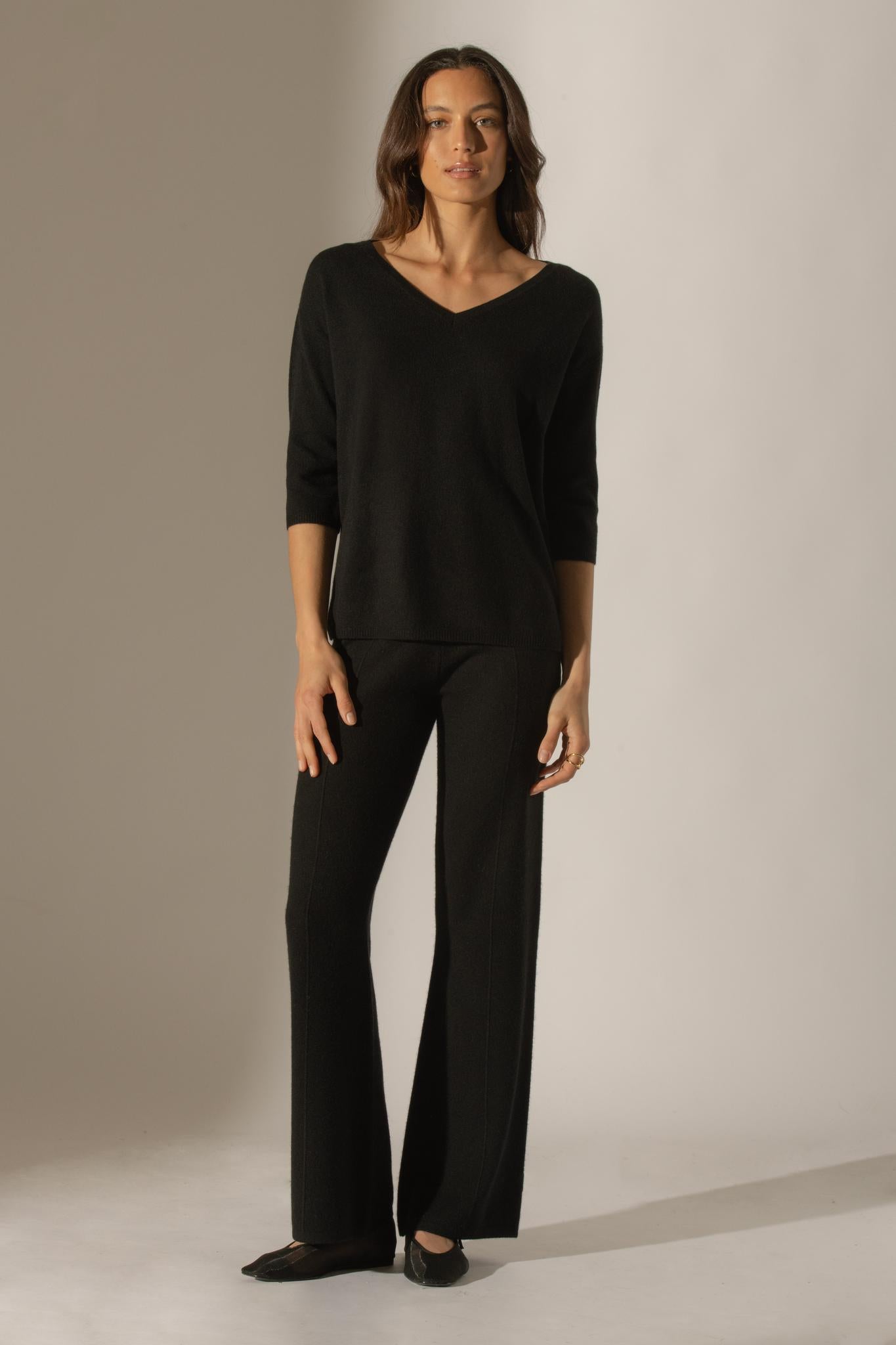 THAIS pull col v noir 100% cachemire