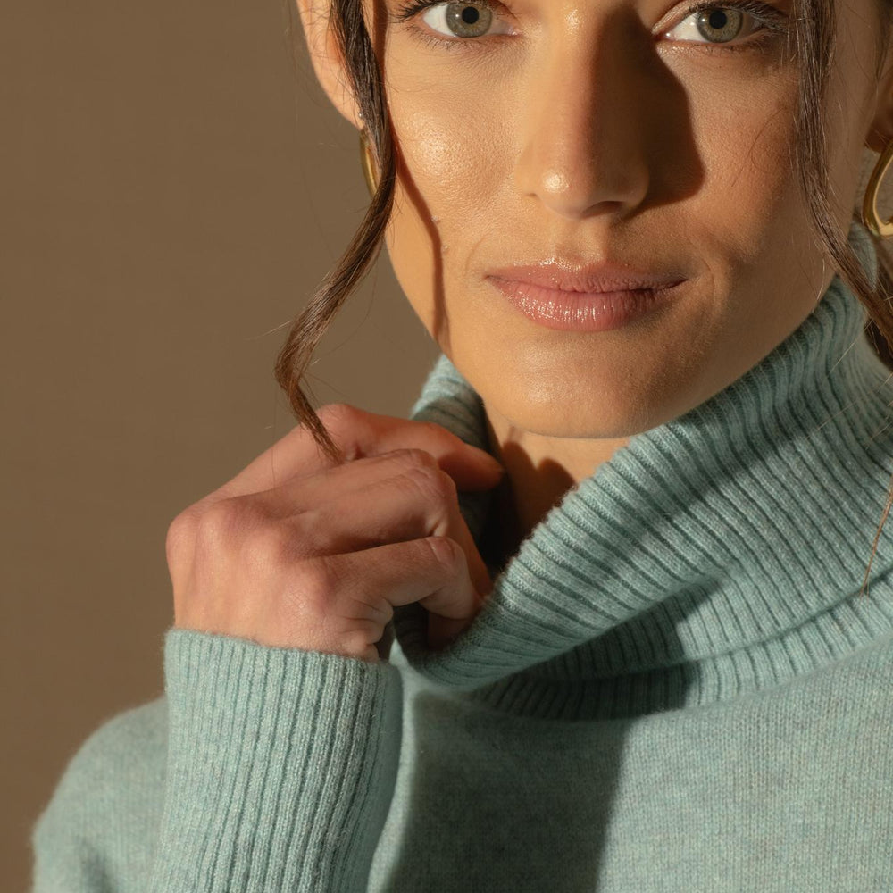 TRACY pull col roulé aqua chiné 100% cachemire