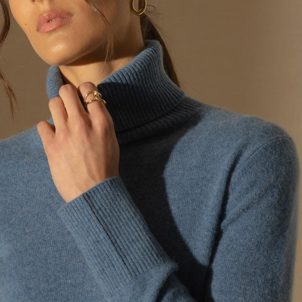 TRACY pull col roulé bleu denim 100% cachemire
