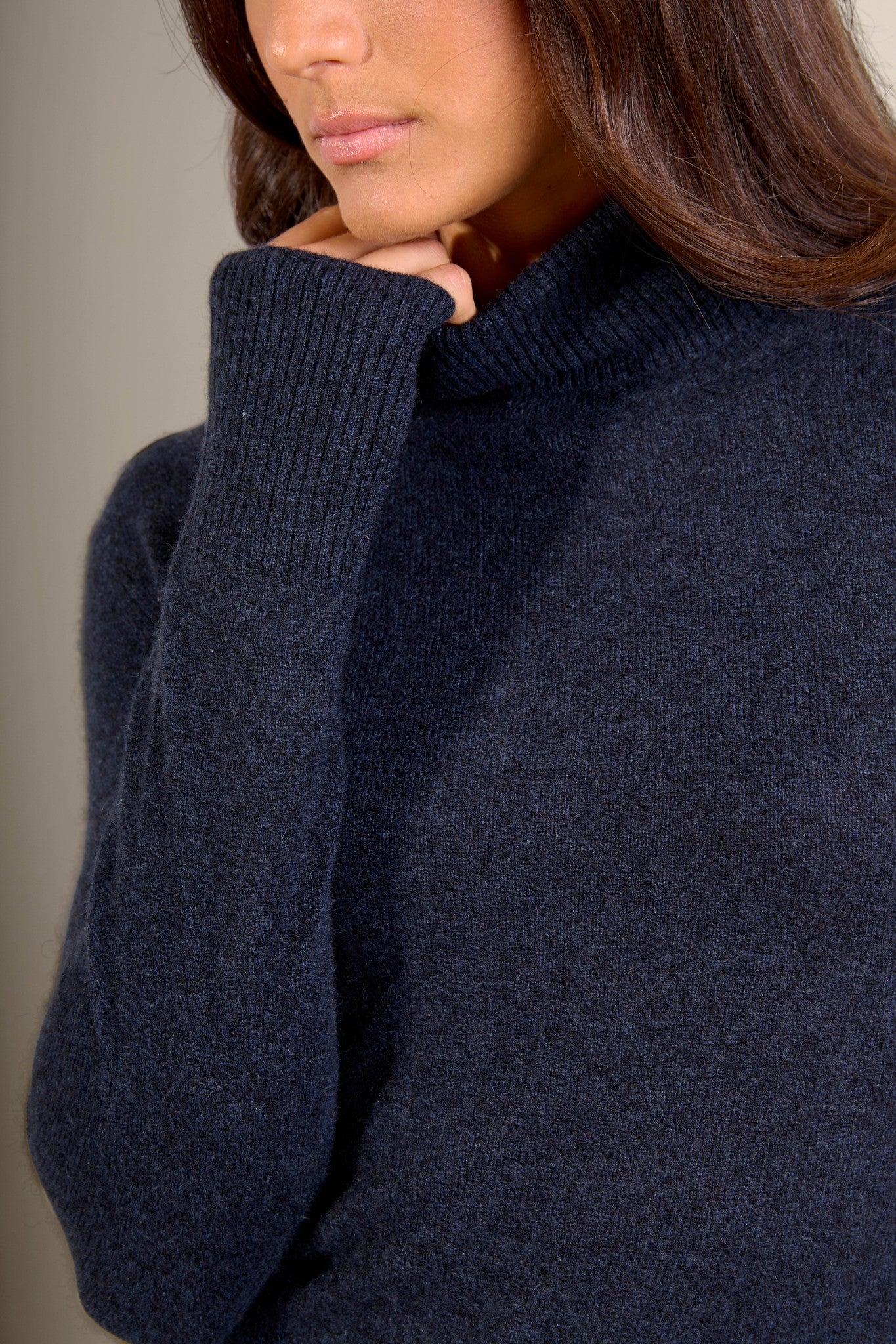 tracy pull col roulé caviar 100% cachemire