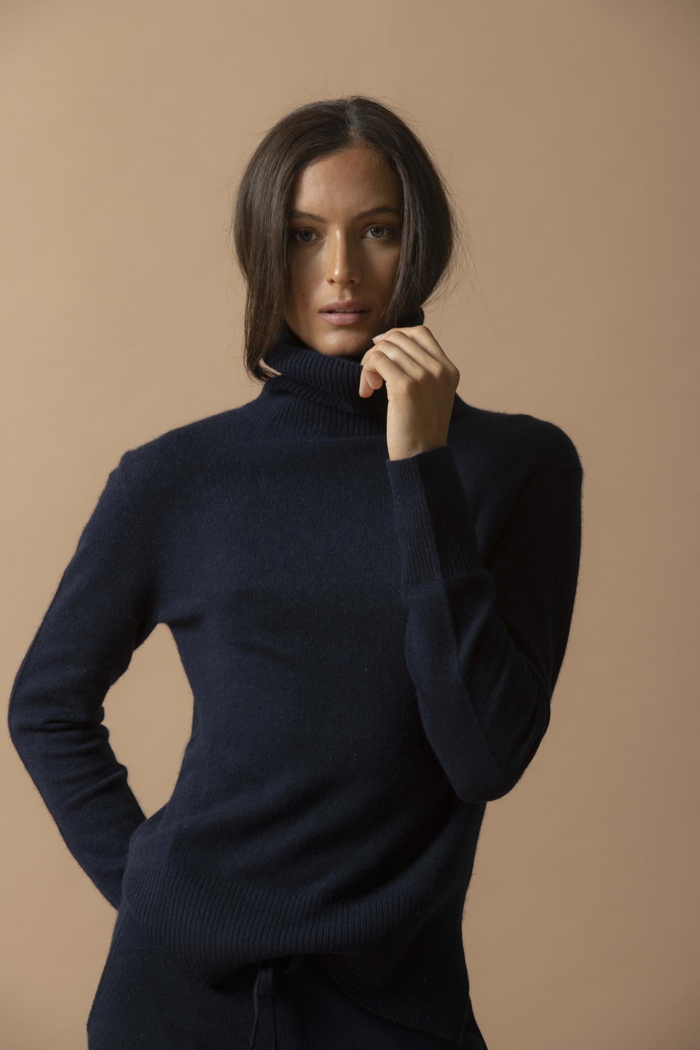 TRACY pull col roulé navy 100% cachemire