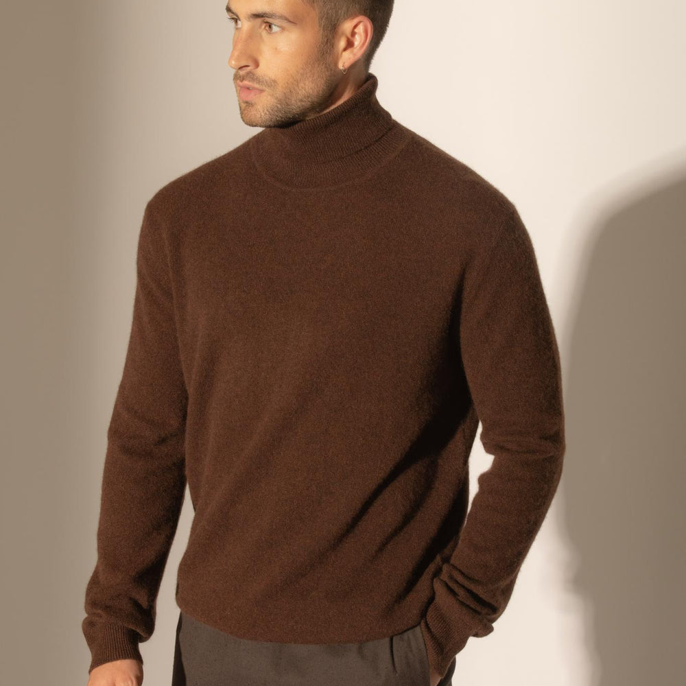 TREVOR pull col roulé café 100% cachemire
