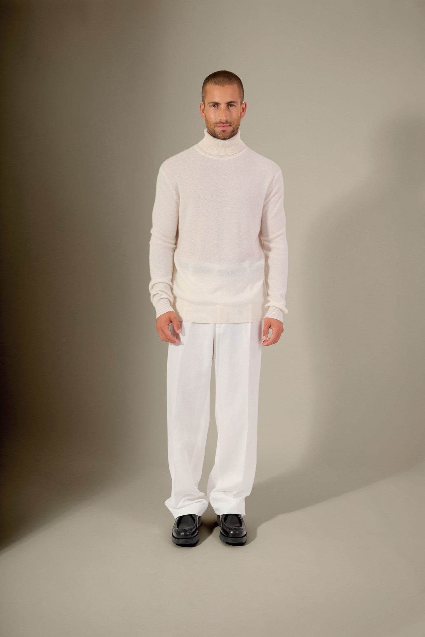 trevor pull col roulé ivoire 100% cachemire