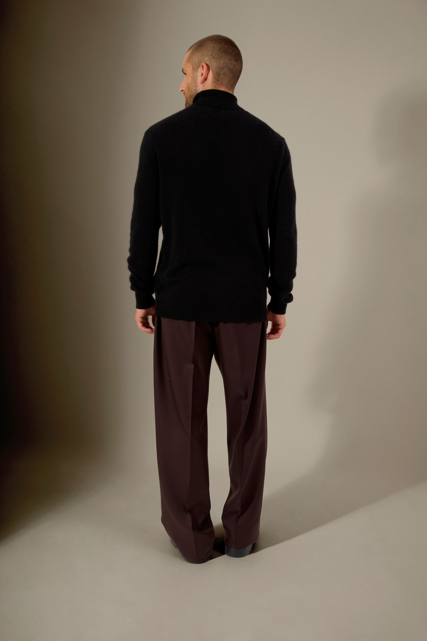 trevor pull col roulé noir 100% cachemire