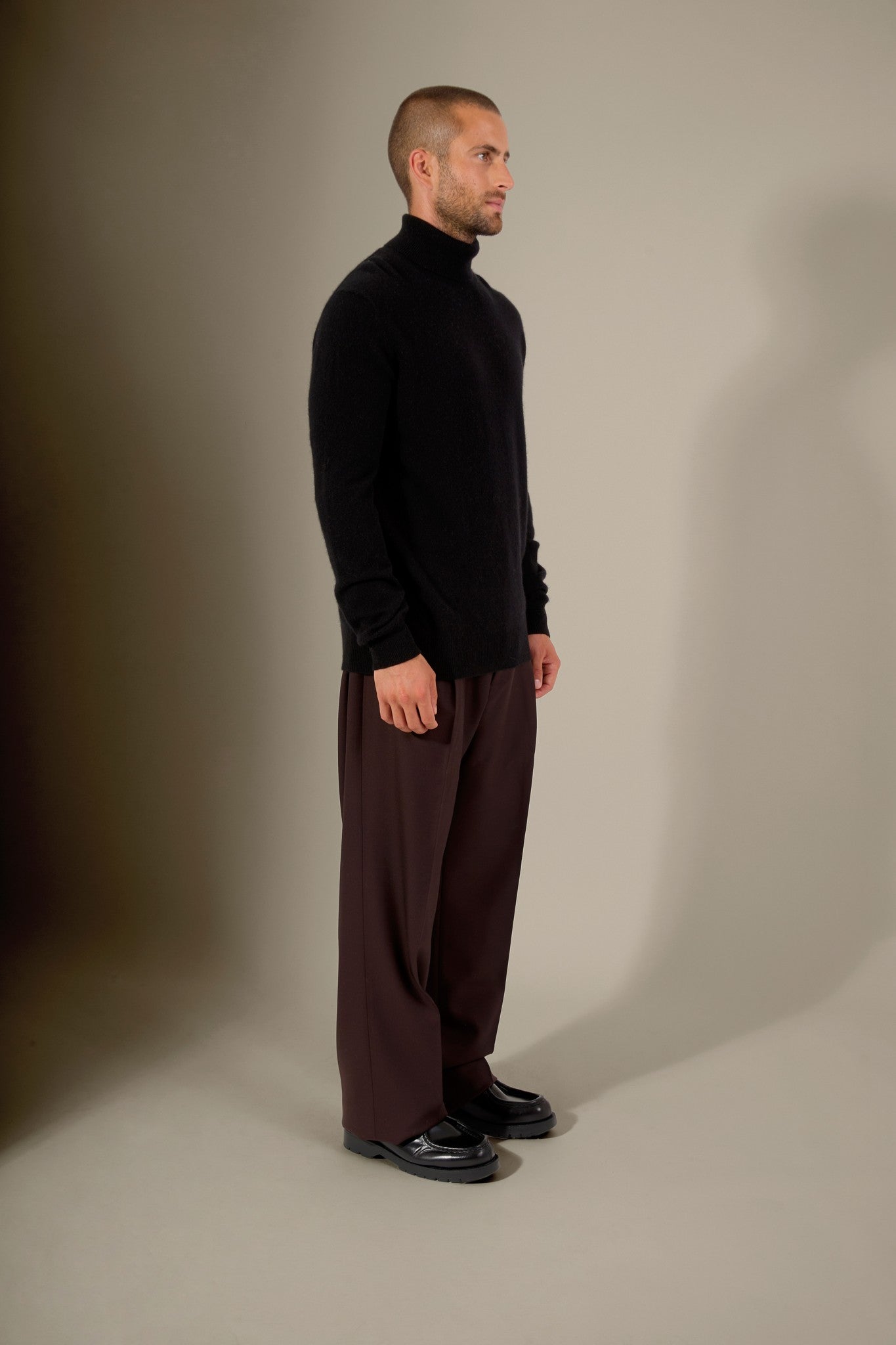 trevor pull col roulé noir 100% cachemire