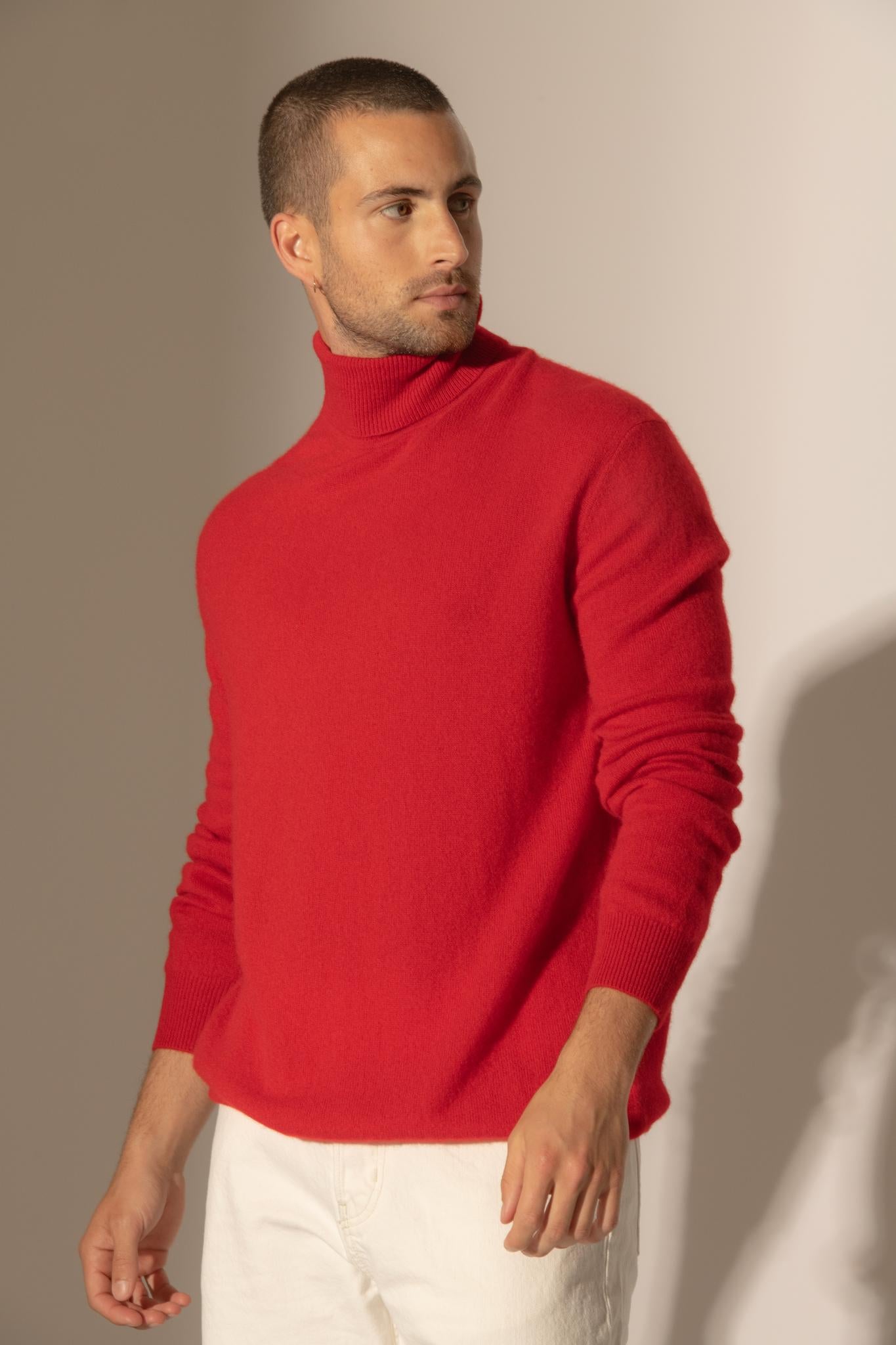 TREVOR pull col roulé rouge 100% cachemire