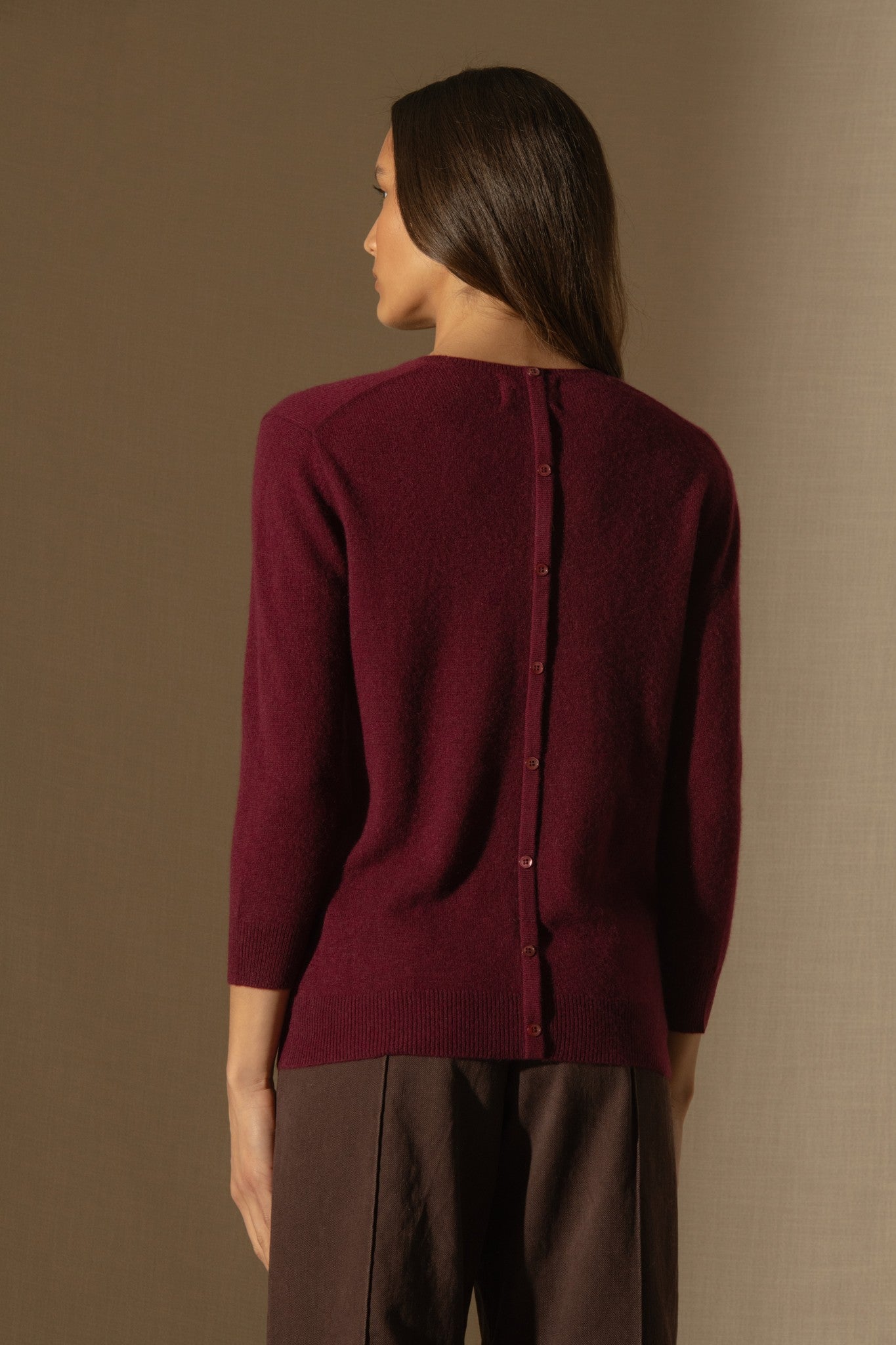 vanessa pull col rond boutonné dos bordeaux 100% cachemire