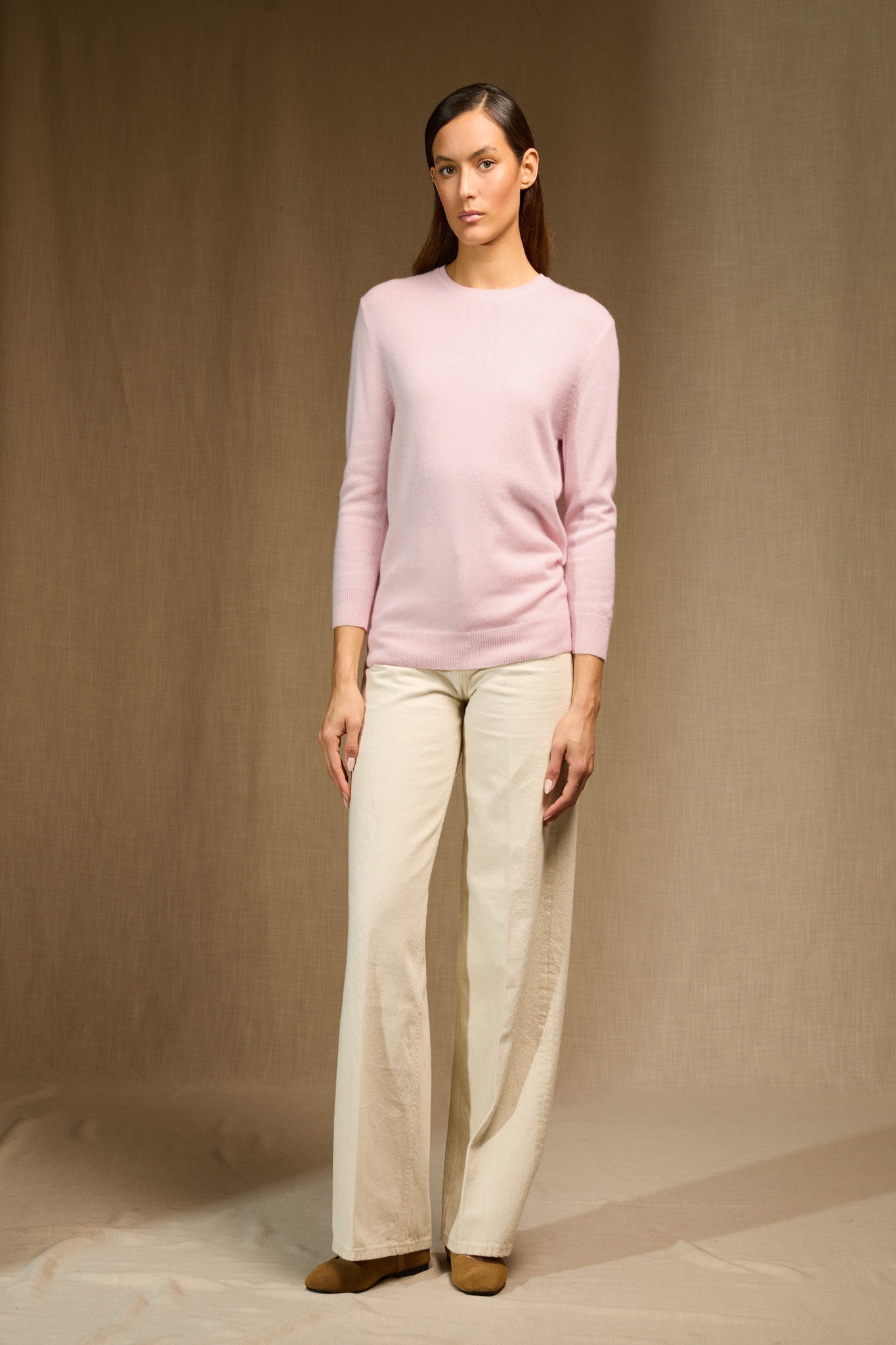 VANESSA pull col rond boutonné dos poudre 100% cachemire