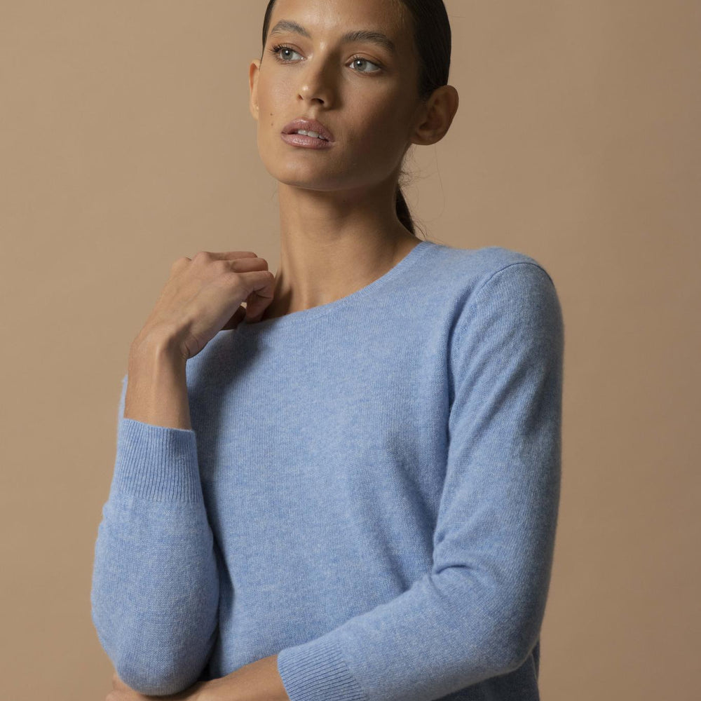 VANESSA pull col rond boutonné dos sky 100% cachemire