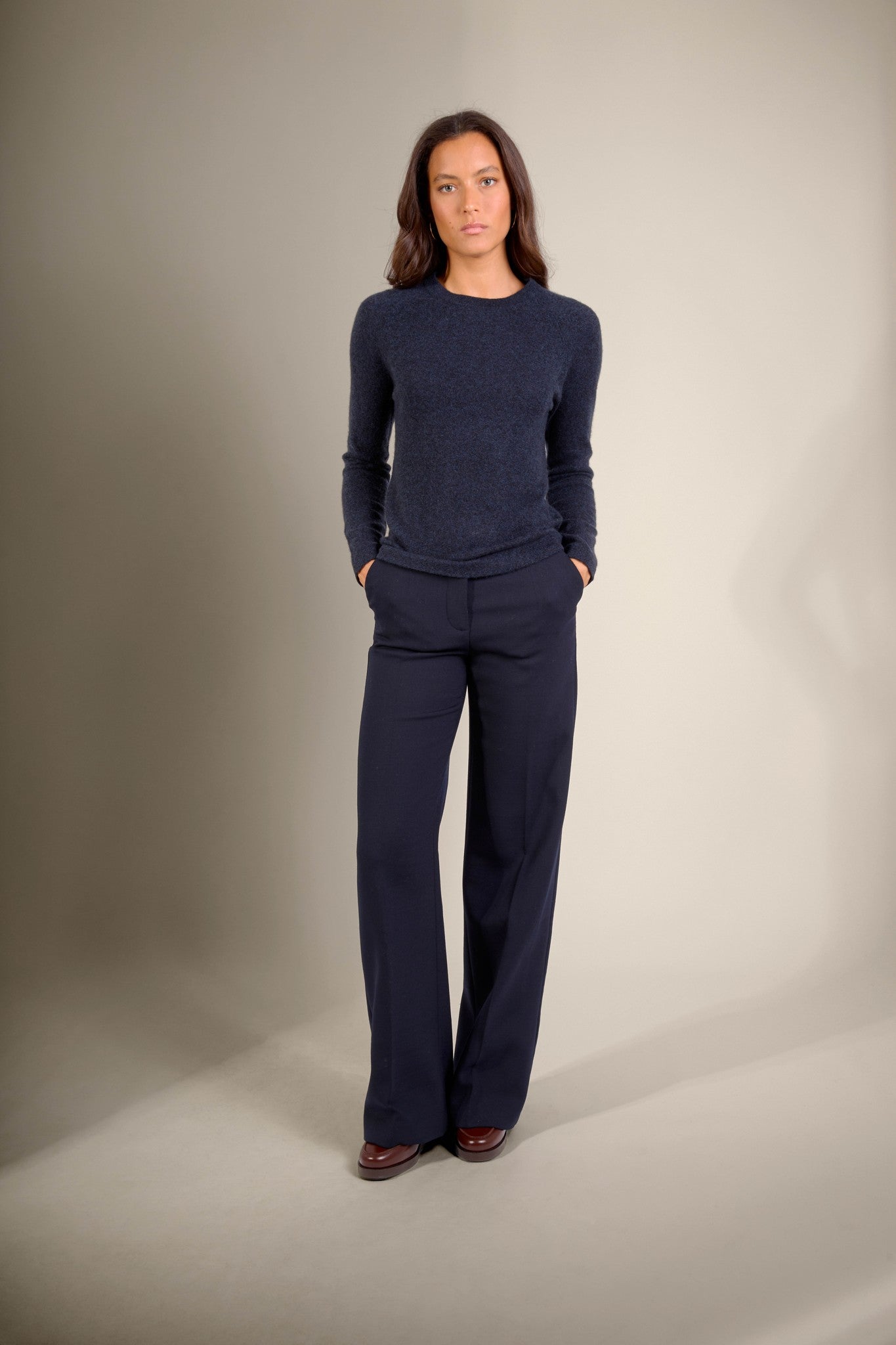 whitney pull col rond caviar 100% cachemire