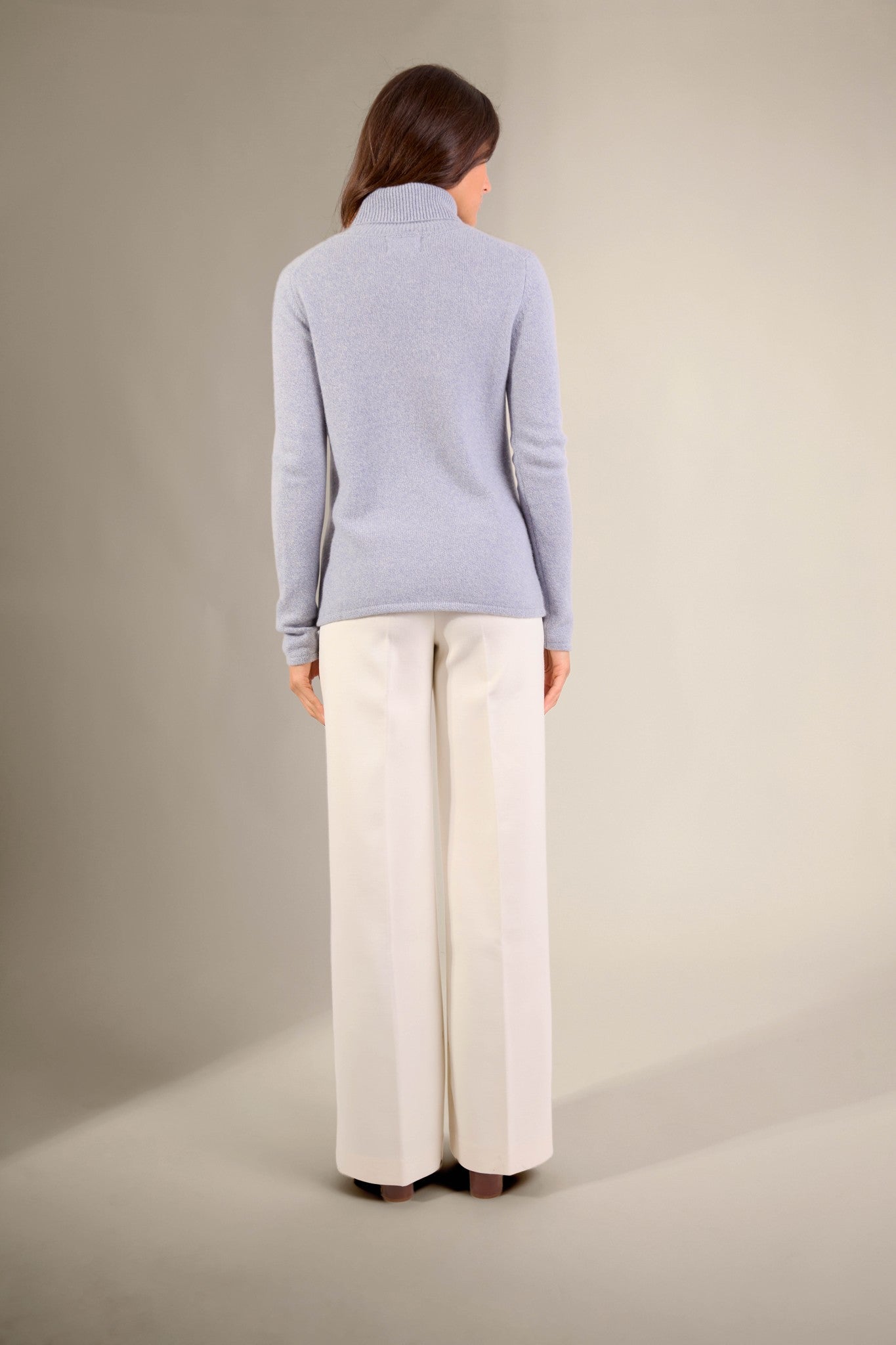 willow pull col roulé 4 fils bleu ivoire 100% cachemire