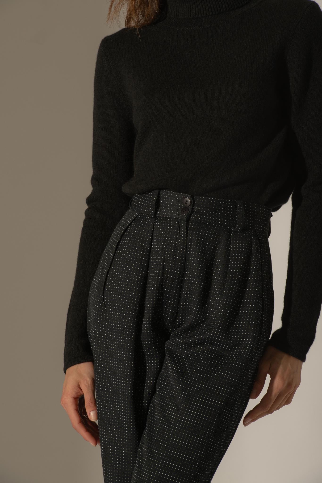 WILLOW pull col roulé 4 fils noir 100% cachemire