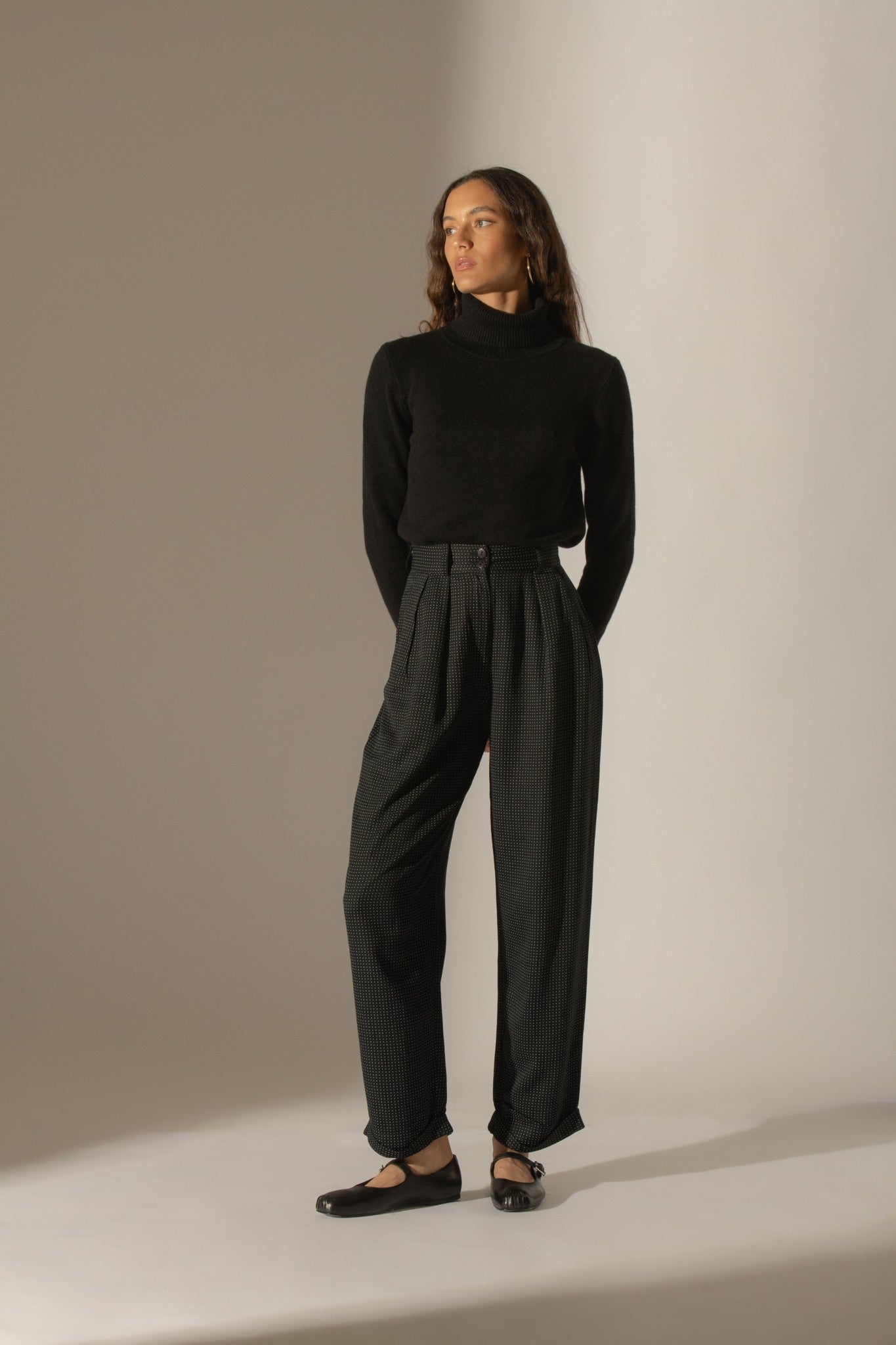 willow pull col roulé 4 fils noir 100% cachemire