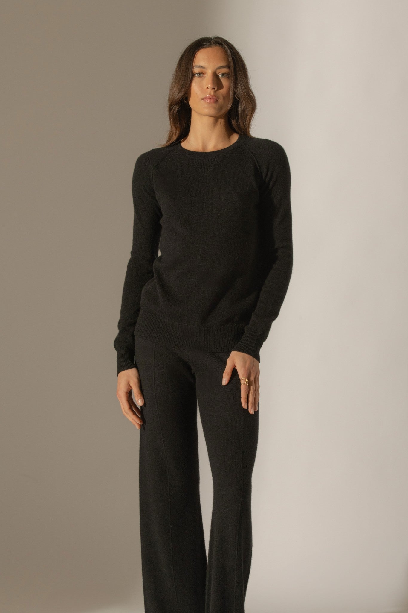 wilma pull col rond noir 100% cachemire