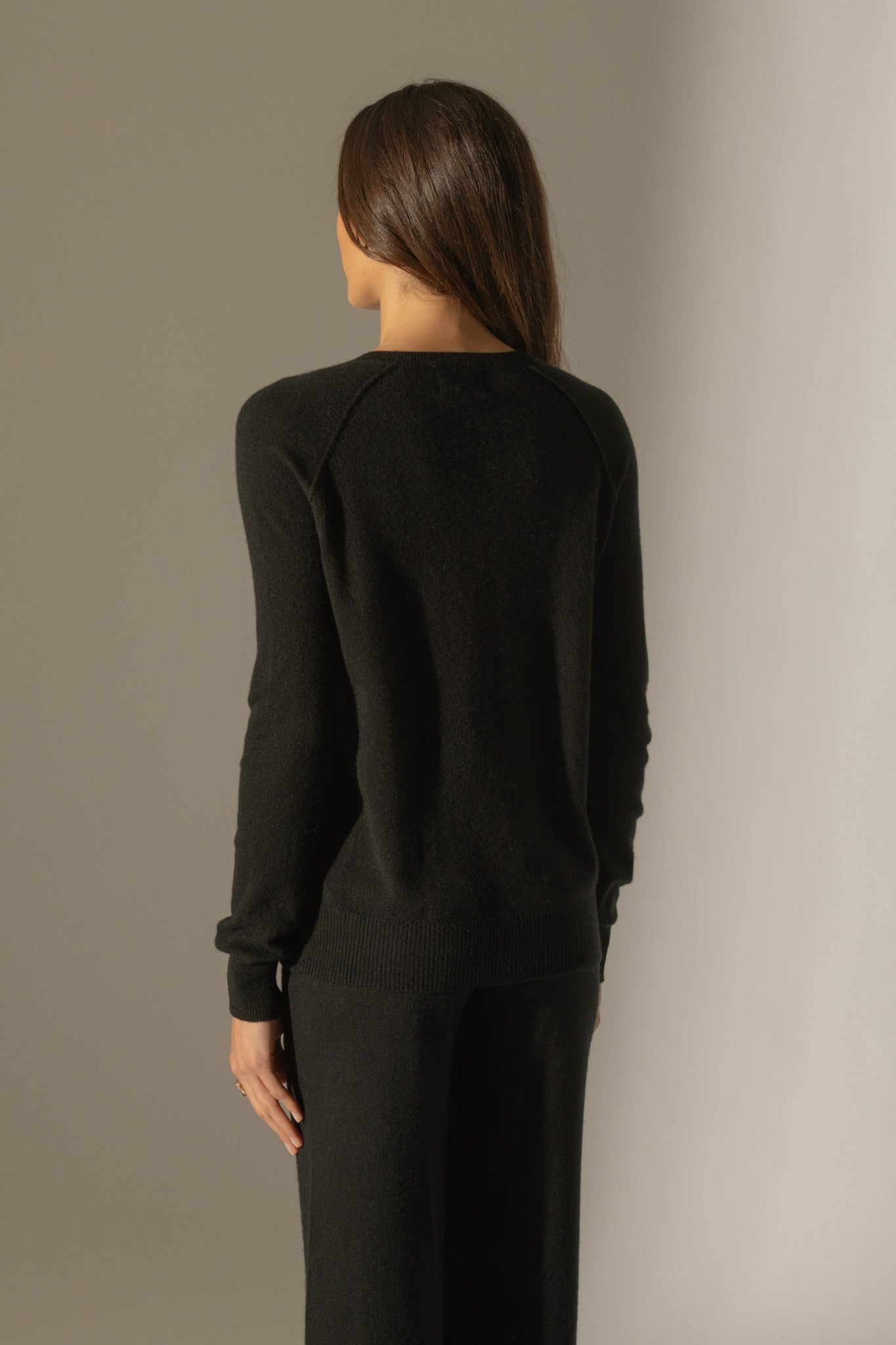 wilma pull col rond noir 100% cachemire