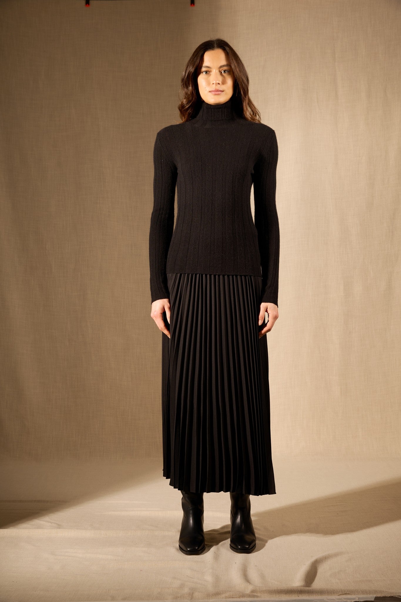 ysaline pull col roulé noir 100% cachemire