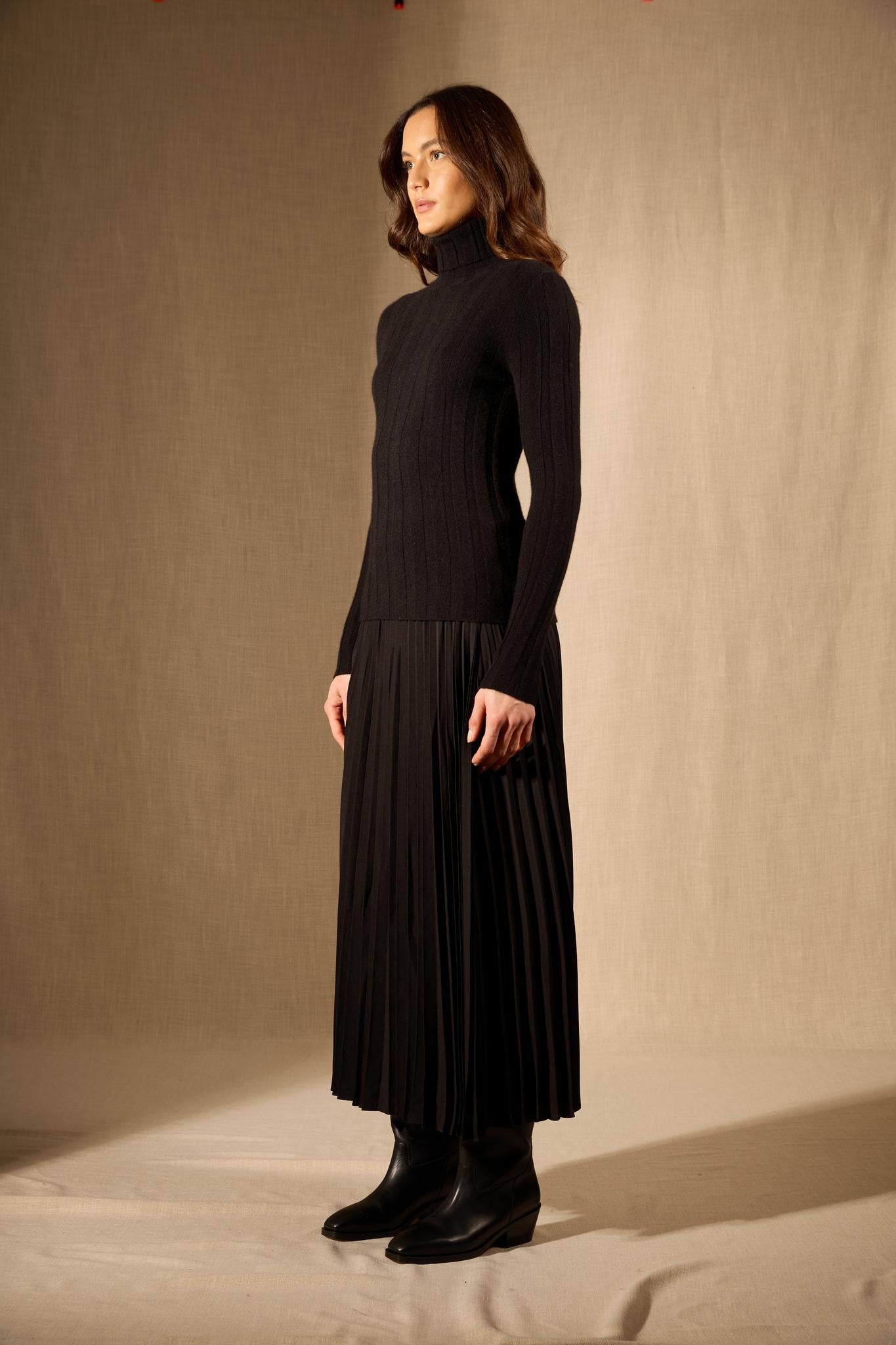 Ysaline pull col roulé noir 100% cachemire